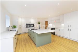 Example New Kitchen Thwaite 