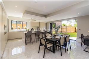 Kitchen Family Room