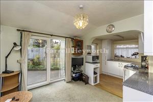 Kitchen dining room