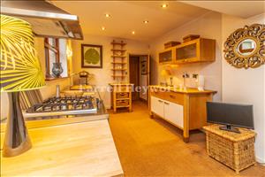 Kitchen Breakfast Room image 3