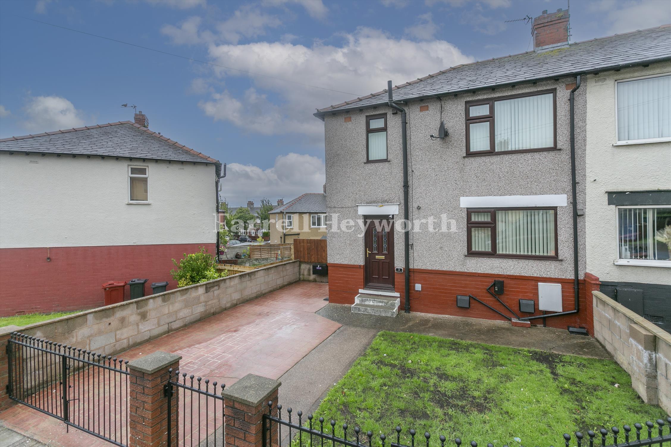 5 Doncaster Place